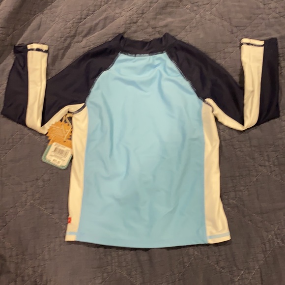 UPF 50 Rash Guard - Picture 2 of 4